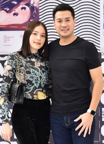 Linh Rin mô tả bạn trai là người hoàn hảo, biết cách chăm sóc và cưng chiều cô. 