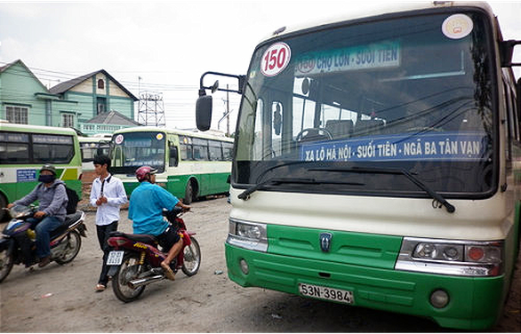 TP.HCM ngưng hoạt động xe buýt liên tỉnh từ 0h 28-3, giảm 50% xe khách - Ảnh 1.