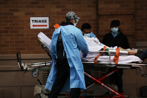 New York 24 giờ qua: cứ 2 phút rưỡi có 1 người chết vì COVID-19 - Ảnh 3.