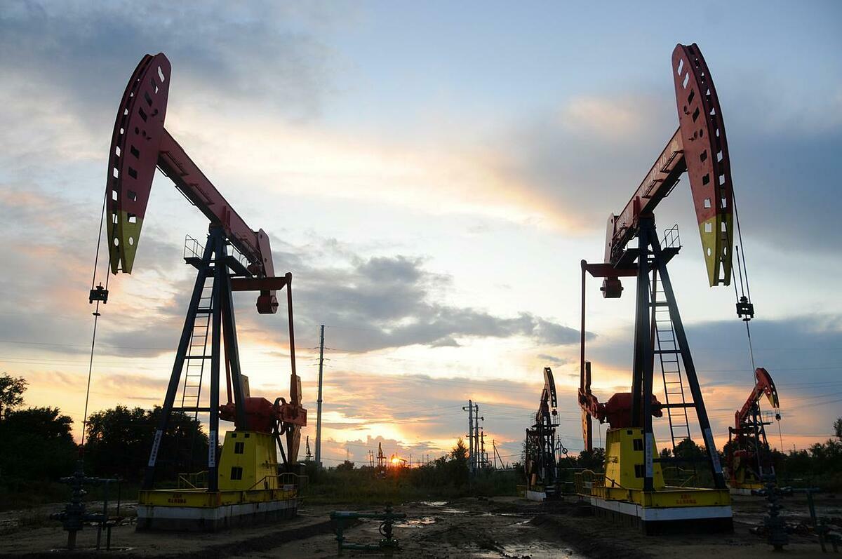 Một cơ sở khai thác dầu tại Hắc Long Giang (Trung Quốc). Ảnh: Reuters