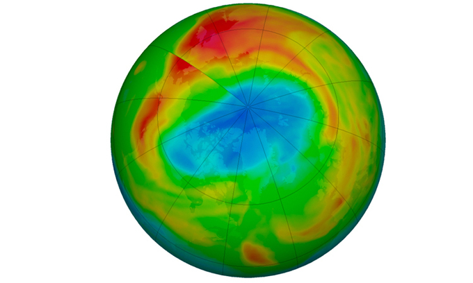 Lỗ hổng ozone xuất hiện ở Bắc Cực vào mùa xuân. Ảnh: Phys.