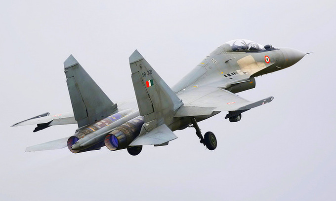 Tiêm kích Su-30MKI của Ấn Độ bay huấn luyện năm 2018. Ảnh: Airliners.