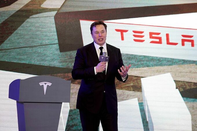 CEO Tesla Elon Musk trong một sự kiện của hãng xe điện này. Ảnh: Reuters