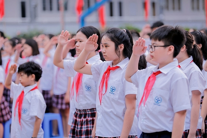 Học sinh trường THCS Cầu Giấy, quận Cầu Giấy, Hà Nội trong lễ khai giảng năm học 2019-2020. Ảnh: Fanpage Trường THCS Cầu Giấy