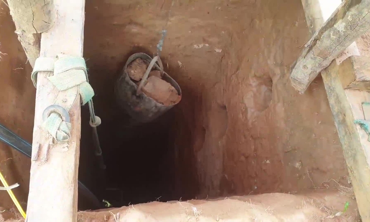 Bãi vàng trái phép giữa rừng núi (bài 1)
