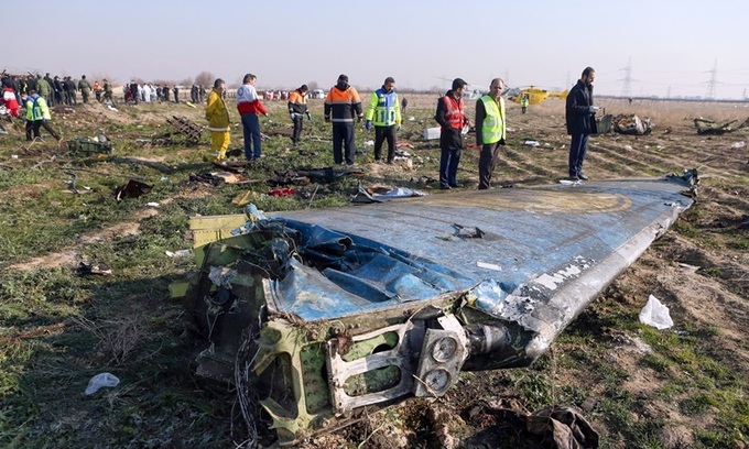Hiện trường máy bay chở khách Ukraine bị Vệ binh Cách mạng Iran bắn nhầm hồi tháng 1. Ảnh: Reuters.