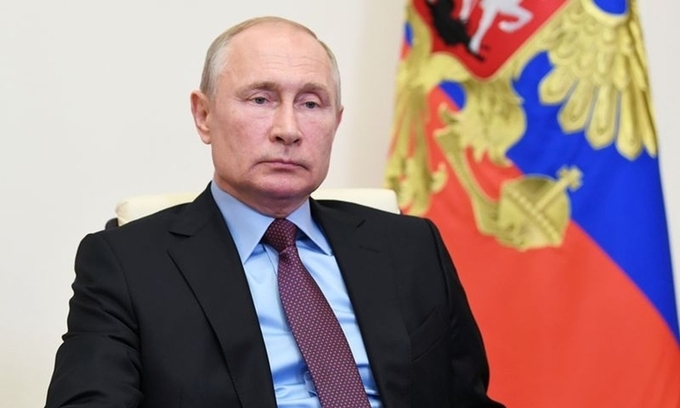 Putin trong một cuộc họp trực tuyến từ Novo-Ogaryov hồi tháng 6. Ảnh: Reuters.