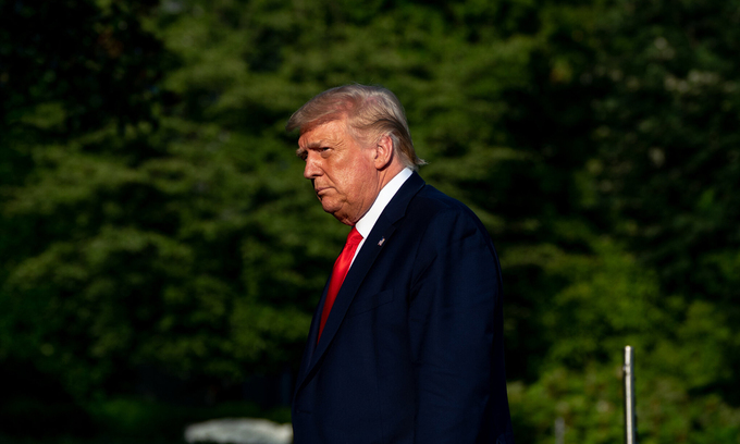 Tổng thống Donald Trump tại bãi cỏ phía nam Nhà Trắng, hôm 15/7. Ảnh: NYTimes.