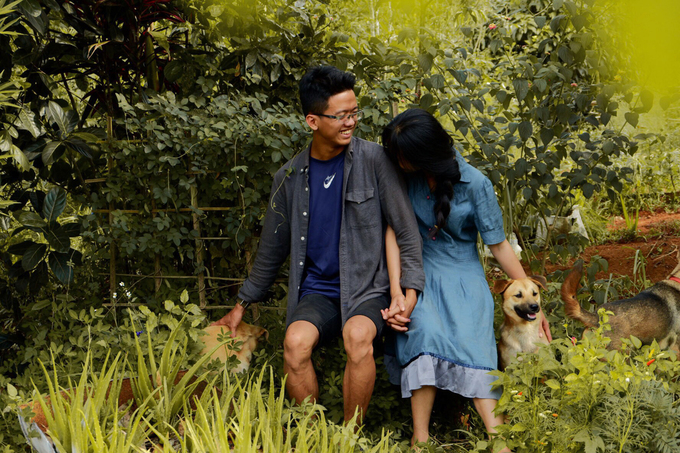 Thành An và Mỹ Thuận rời Sài Gòn năm 23 tuổi để về rừng lập nghiệp. Ảnh: Tố Uyên.
