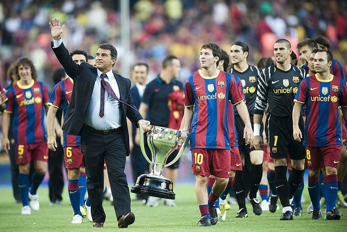Giai đoạn đầu sự nghiệp của Messi gắn với nhiệm kỳ chủ tịch của Laporta. Ảnh: AP.