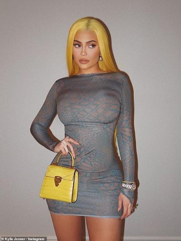 Kylie Jenner say mê những chiếc túi Stalvey. Ảnh: Instagram Kylie Jenner.