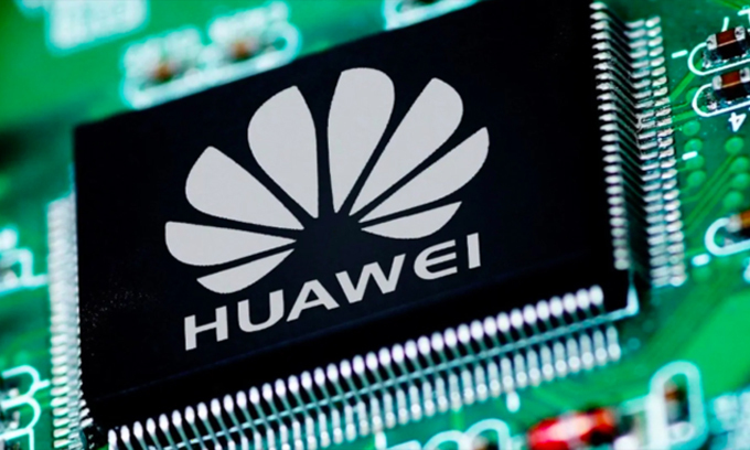 Huawei đã tích trữ một lượng lớn chip từ các đối tác, trong đó có Samsung, trong quý III. Ảnh: GizChina.
