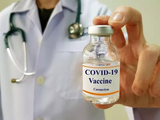 Vaccine Covid-19 của Đại học Oxford kết hợp hãng dược AstraZeneca công bố hiệu quả 70% hôm 23/11. Ảnh:Times of India.