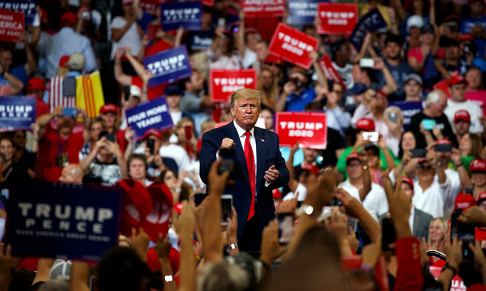 Tổng thống Donald Trump tại sự kiện vận động ở Orlando, bang Florida hồi tháng 6. Ảnh: AP.