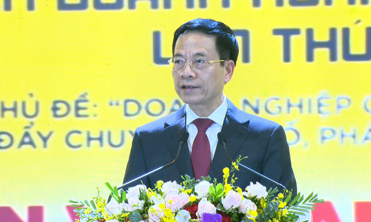Bộ trưởng Nguyễn Mạnh Hùng phát biểu