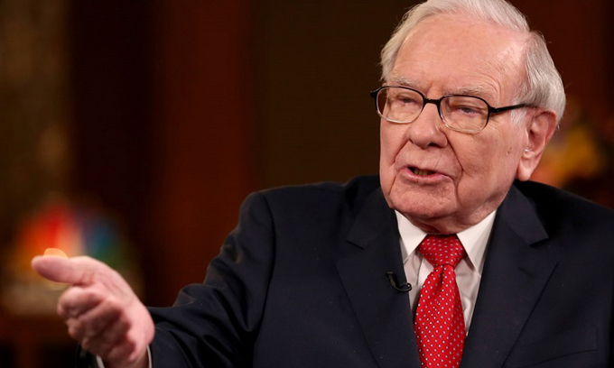 Warren Buffett từng nói: Vụ đầu tư lớn nhất của tôi là chọn bạn đời. Ảnh: Gerard Miller/CNBC