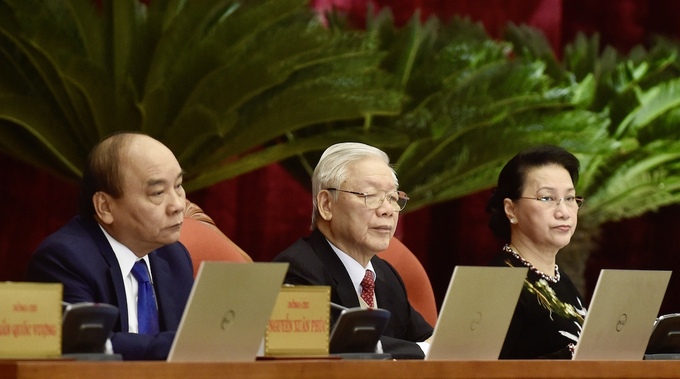 Từ trái qua: Thủ tướng Nguyễn Xuân Phúc, Tổng bí thư, Chủ tịch nước Nguyễn Phú Trọng, Chủ tịch Quốc hội Nguyễn Thị Kim Ngân tại Hội nghị Trung ương 15. Ảnh: VGP