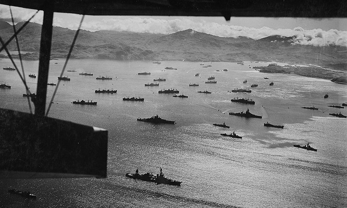 Lực lượng Mỹ tập kết trước cuộc tấn công giành lại đảo Kiska. Ảnh: US Navy.