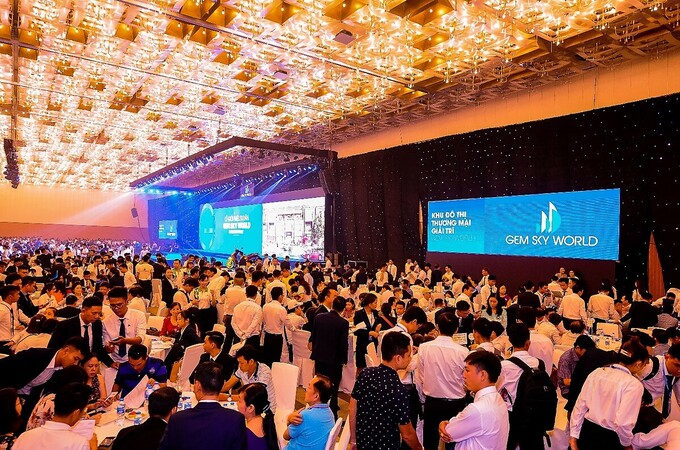 Hàng nghìn khách hàng tham dự sự kiện ra mắt dự án Gem Sky World. Ảnh: Đất Xanh Services.