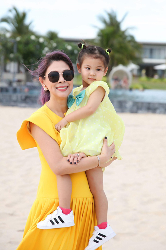 Lần này trở về Việt Nam, Thanh Thảo lên kế hoạch ở lại một thời gian dài để tham gia một số gameshow và thực hiện một số dự án âm nhạc. Ông xã hiểu niềm đam mê của vợ nên hoàn toàn ủng hộ cô. Sau Tết Nguyên đán, anh sẽ thu xếp để về nước giúp vợ chăm sóc các con đồng thời phát triển công việc kinh doanh tại Việt Nam.
