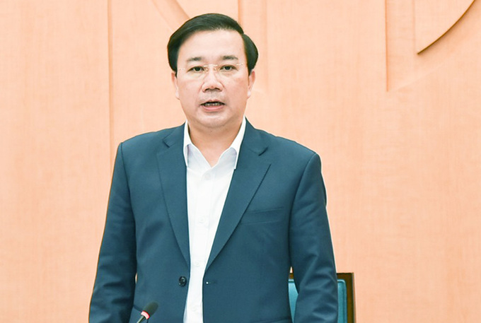 Phó chủ tịch UBND TP Chử Xuân Dũng phát biểu tại họp Ban chỉ đạo phòng, chống dịch. Ảnh: Tùng Nguyên.