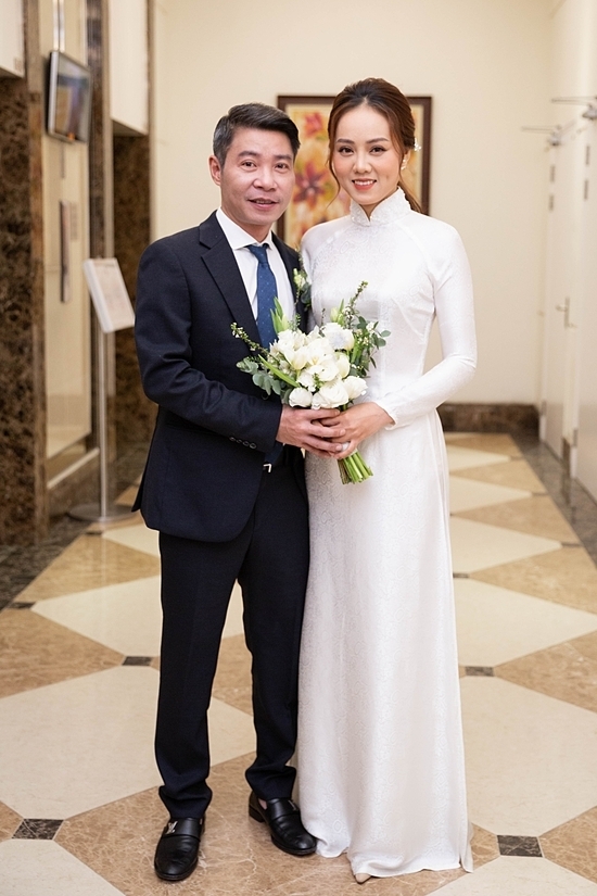 NSND Công Lý và bà xã Ngọc Hà trong đám cưới hồi tháng 1/2021.
