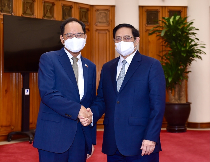 Thủ tướng Chính phủ Phạm Minh Chính tiếp Đại sứ Hàn Quốc tại Việt Nam Park Noh Wan, ngày 12/10. Ảnh: Nhật Bắc