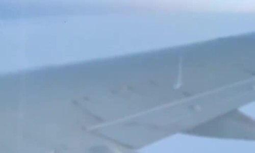 Máy bay chở khách cháy động cơ